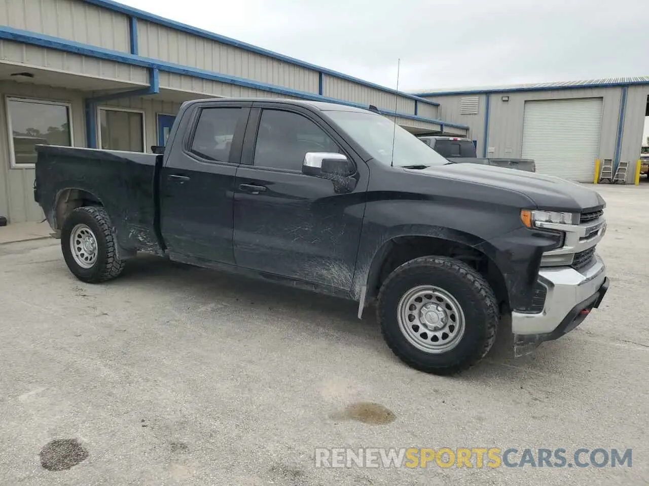 4 Photograph of a damaged car 1GCRYDEDXLZ272512 CHEVROLET ALL Models 2020