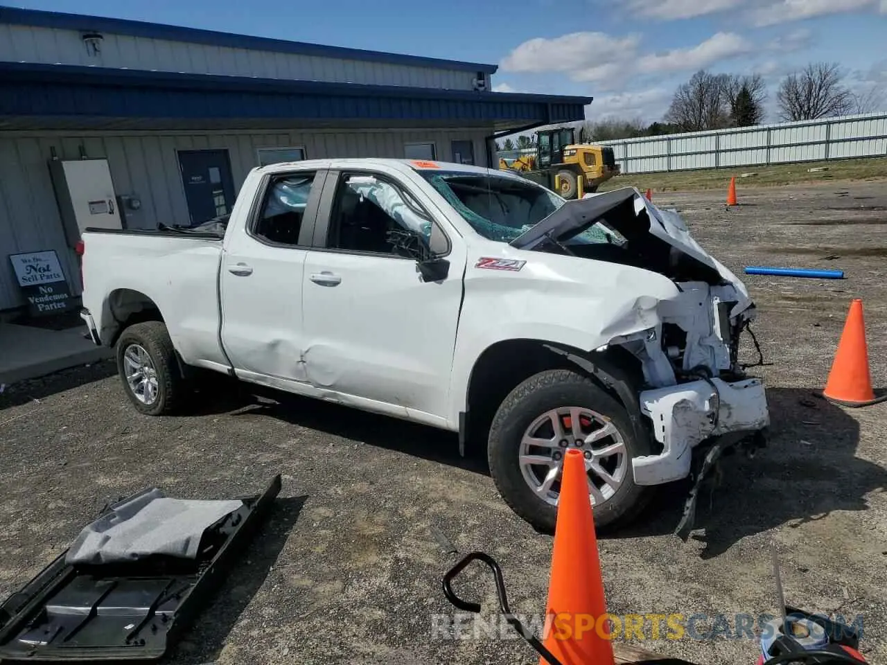 4 Photograph of a damaged car 1GCRYEED3LZ191812 CHEVROLET ALL Models 2020