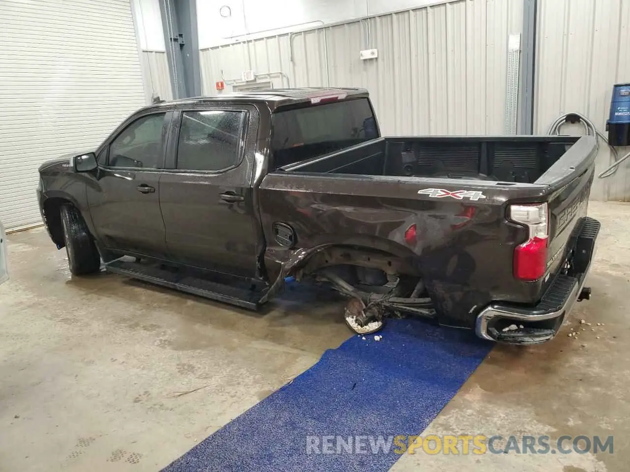 2 Photograph of a damaged car 1GCUYDED9LZ143252 CHEVROLET ALL Models 2020