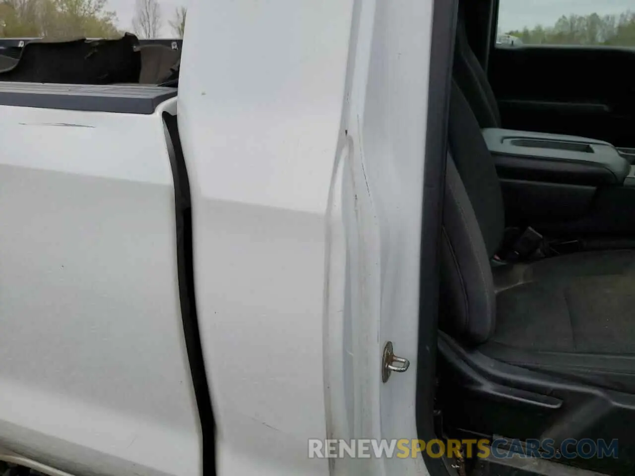 10 Photograph of a damaged car 3GCNWAEF0LG308597 CHEVROLET ALL Models 2020