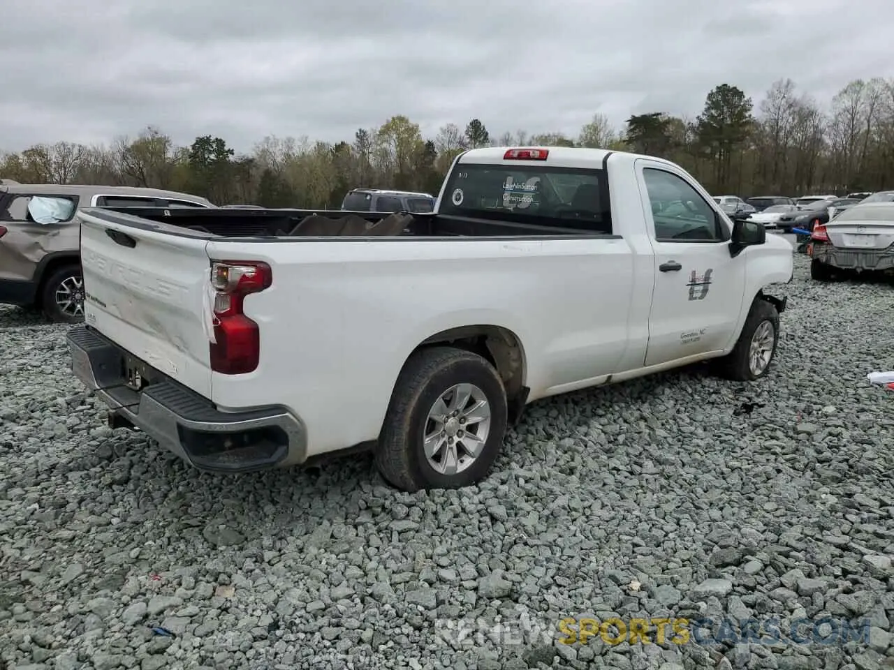 3 Photograph of a damaged car 3GCNWAEF0LG308597 CHEVROLET ALL Models 2020