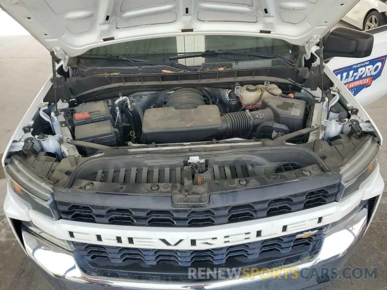 11 Photograph of a damaged car 3GCNWAEF6LG301444 CHEVROLET ALL Models 2020