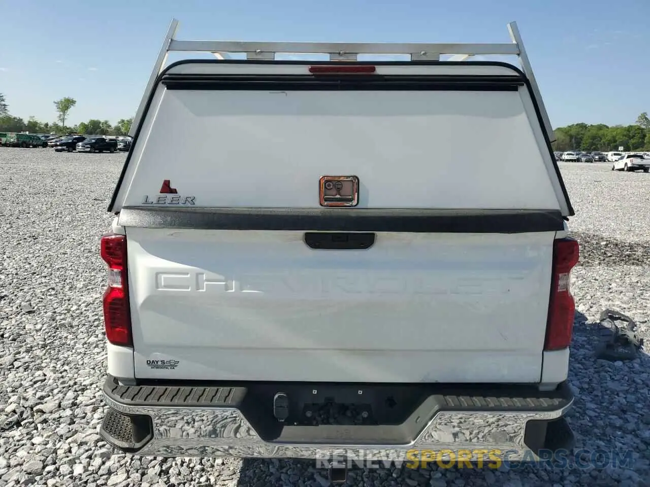 6 Photograph of a damaged car 3GCNWAEF6LG301444 CHEVROLET ALL Models 2020