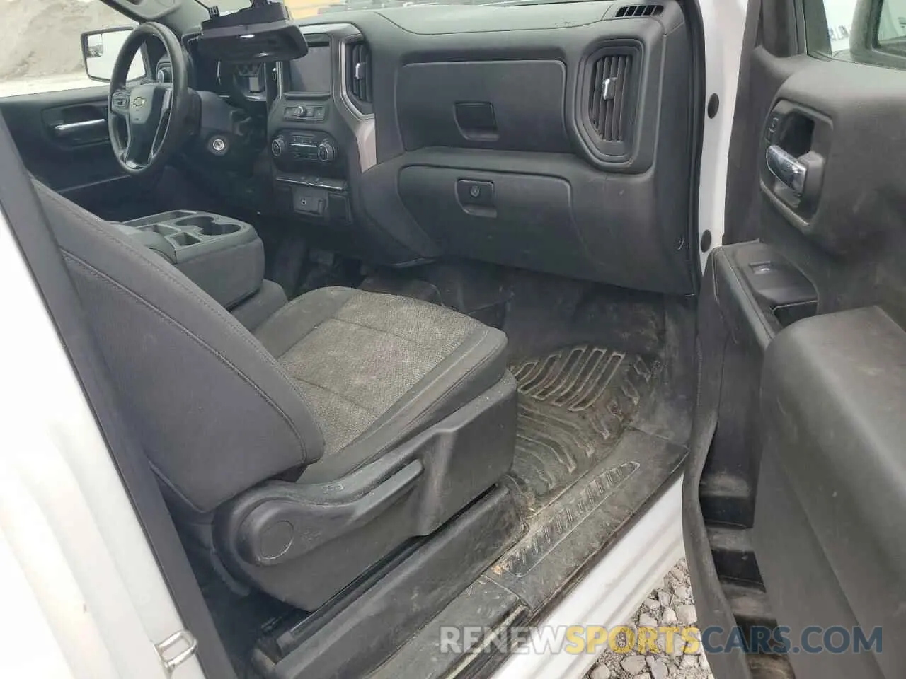 8 Photograph of a damaged car 3GCNYAEF1LG103042 CHEVROLET ALL Models 2020