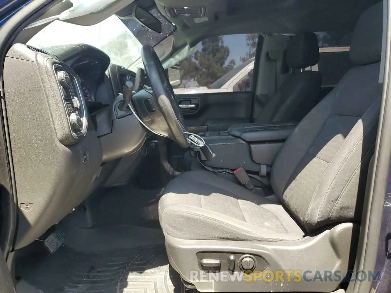 7 Photograph of a damaged car 3GCPWCED1LG147633 CHEVROLET ALL Models 2020