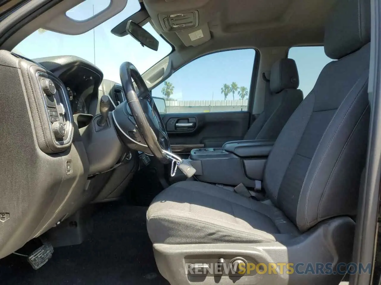 7 Photograph of a damaged car 3GCPWCED3LG166040 CHEVROLET ALL Models 2020