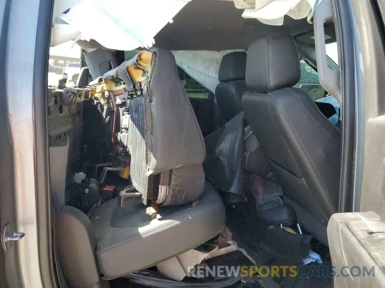 10 Photograph of a damaged car 3GCUYDED2LG112375 CHEVROLET ALL Models 2020