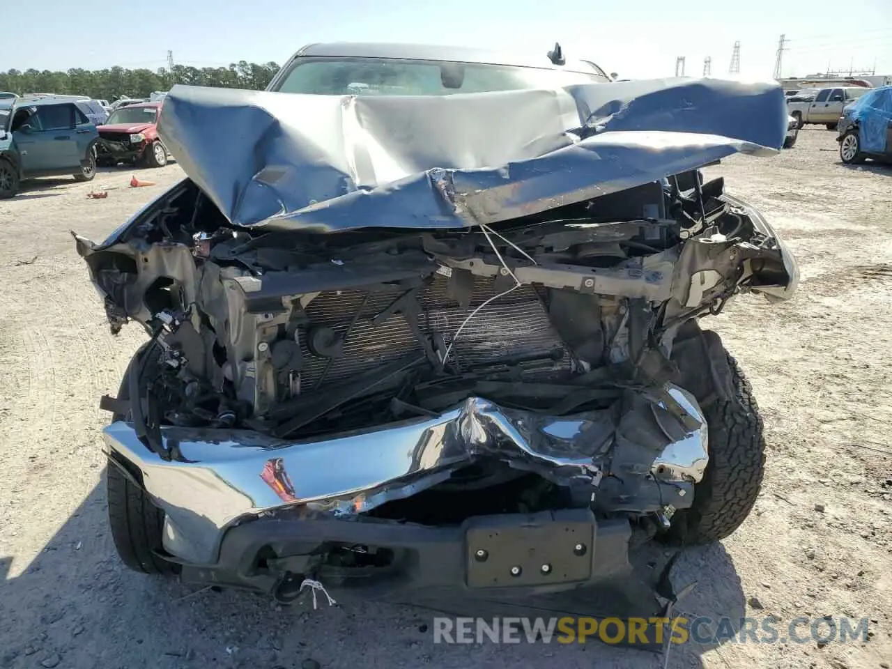 5 Photograph of a damaged car 3GCUYDED2LG112375 CHEVROLET ALL Models 2020