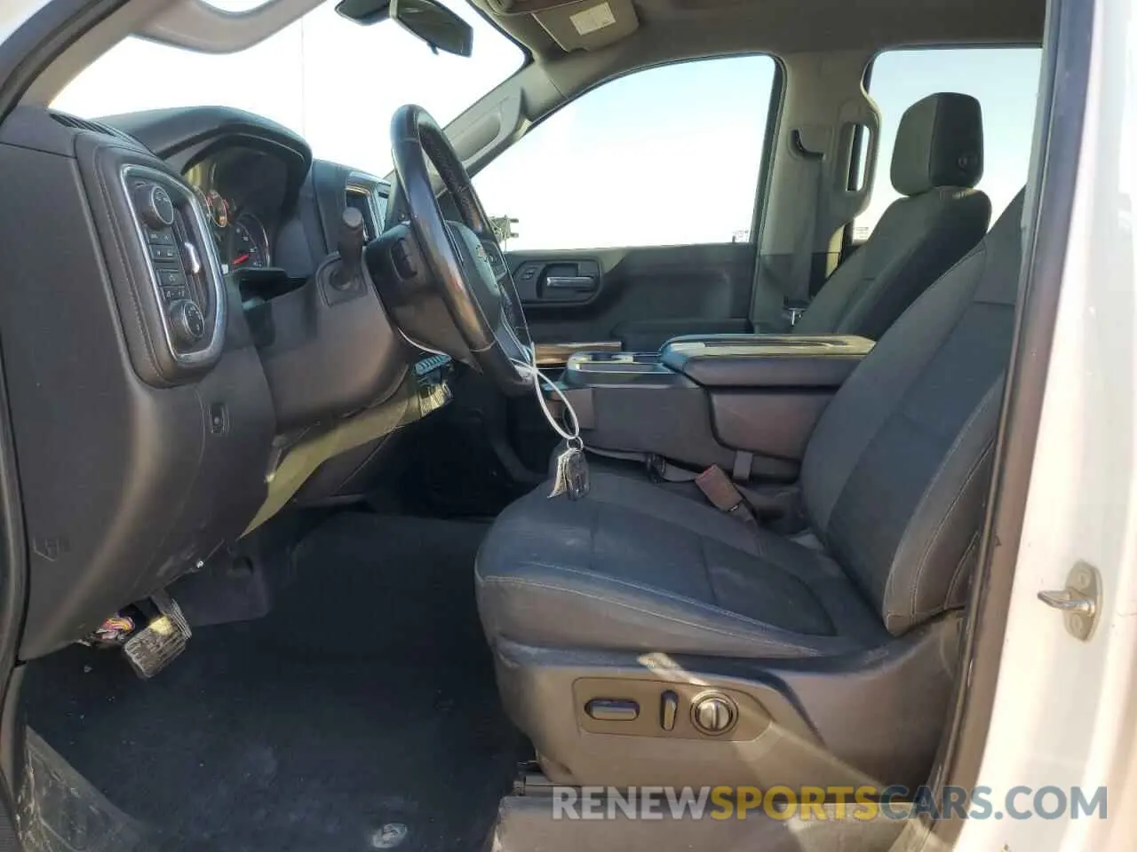 7 Photograph of a damaged car 3GCUYDED2LG235951 CHEVROLET ALL Models 2020