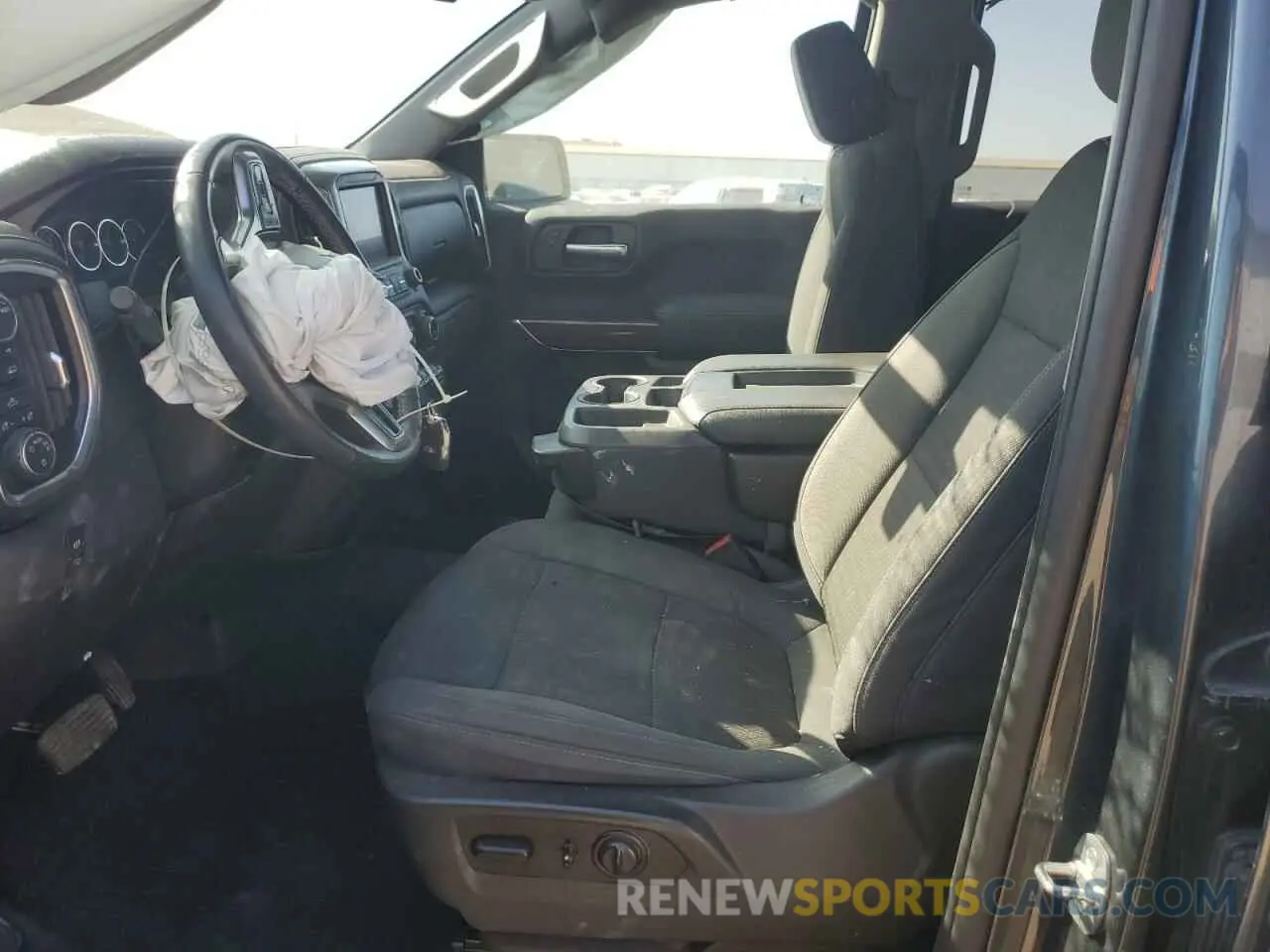 7 Photograph of a damaged car 3GCUYDED2LG327240 CHEVROLET ALL Models 2020