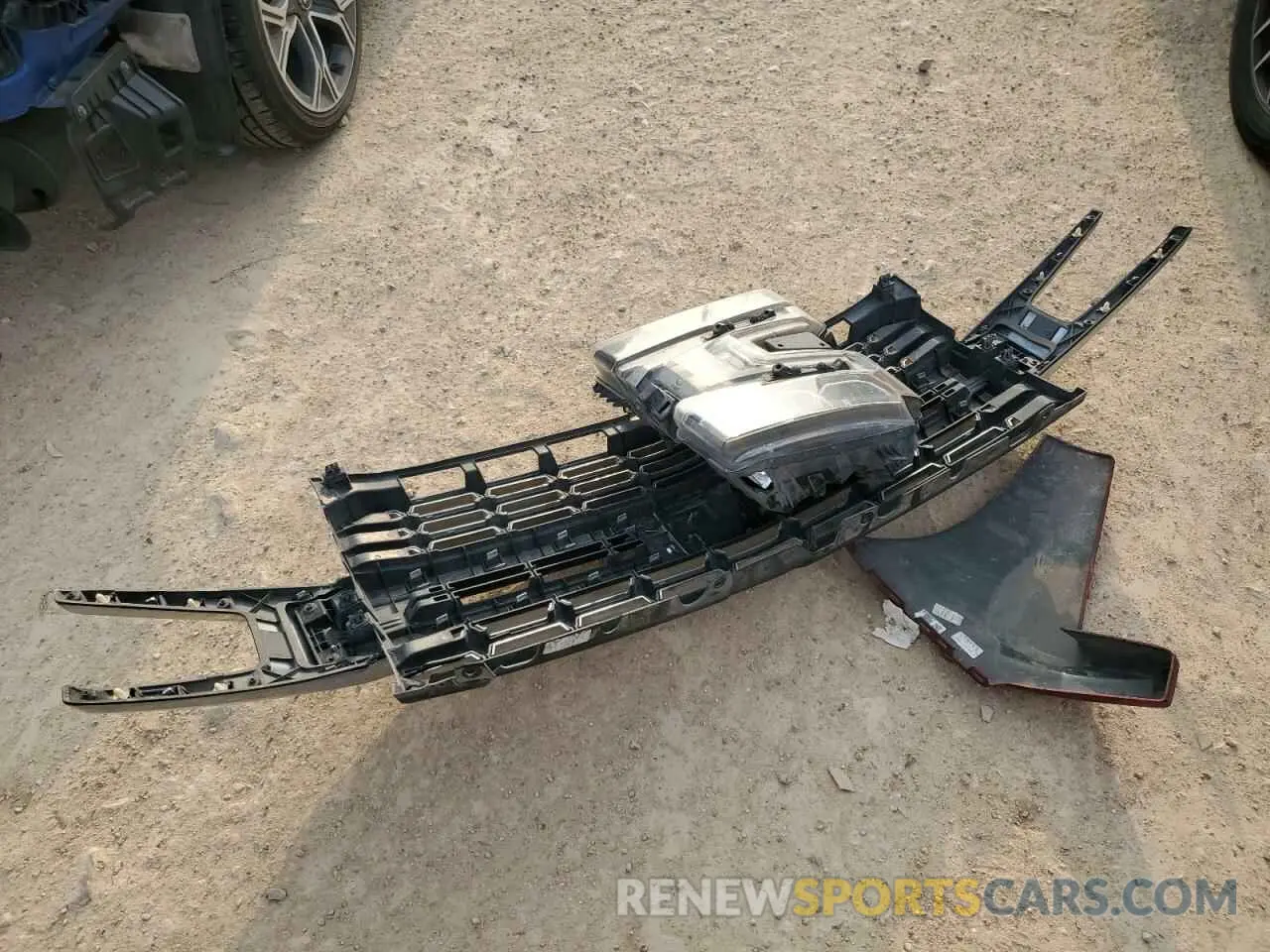 12 Photograph of a damaged car 3GCUYDED3LG165179 CHEVROLET ALL Models 2020
