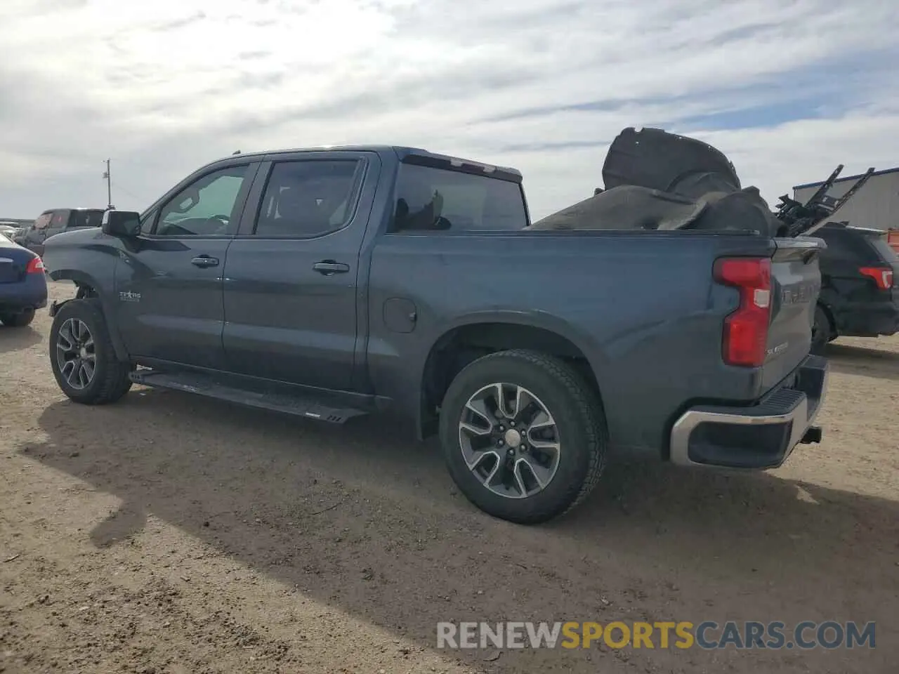 2 Photograph of a damaged car 3GCUYDED4LG300203 CHEVROLET ALL Models 2020