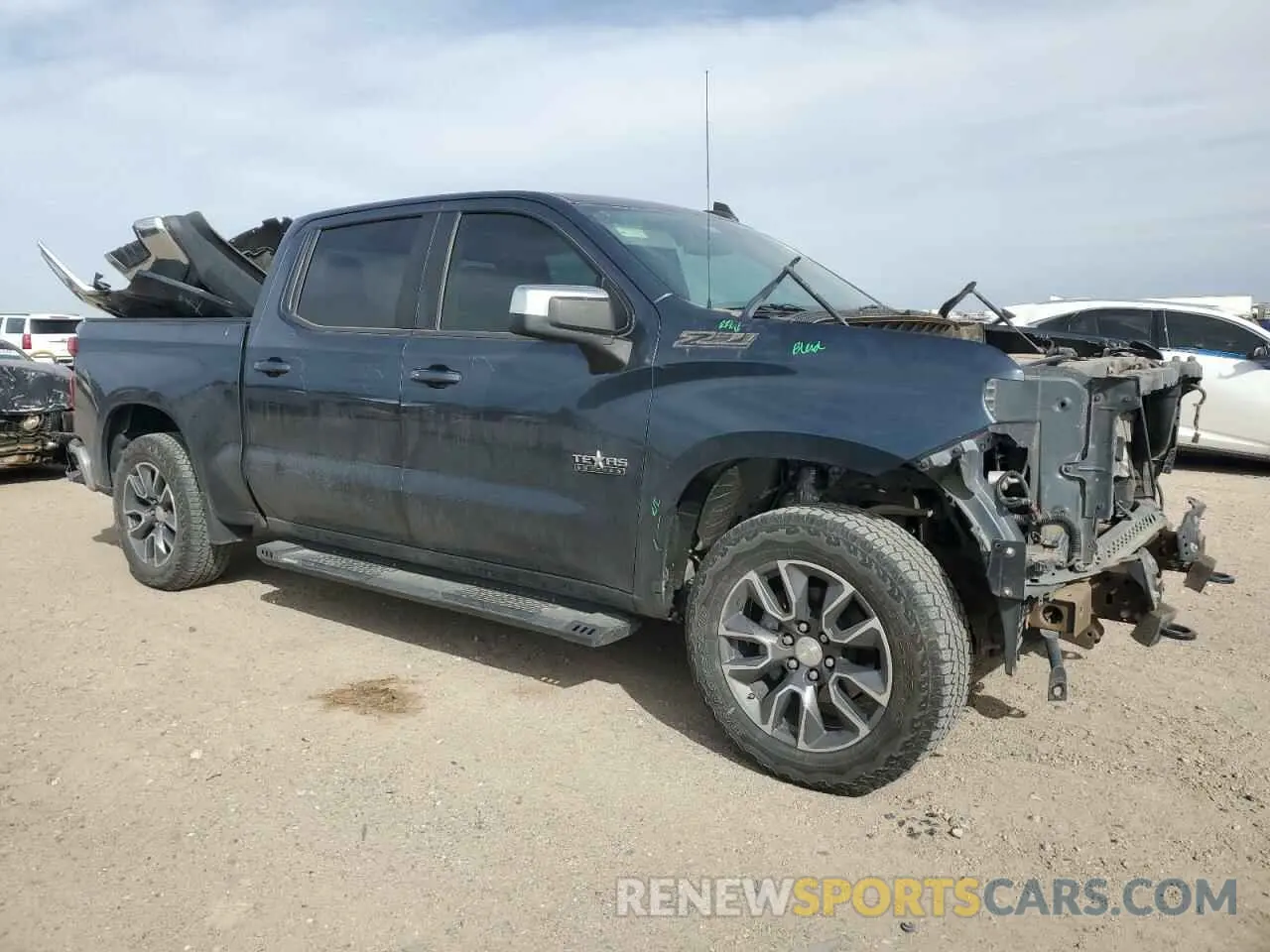 4 Photograph of a damaged car 3GCUYDED4LG300203 CHEVROLET ALL Models 2020