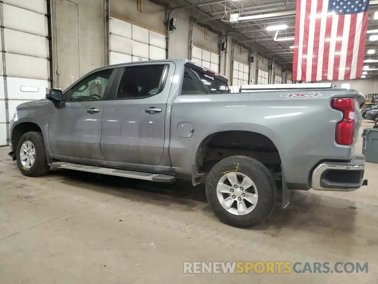 2 Photograph of a damaged car 3GCUYDED7LG392780 CHEVROLET ALL Models 2020