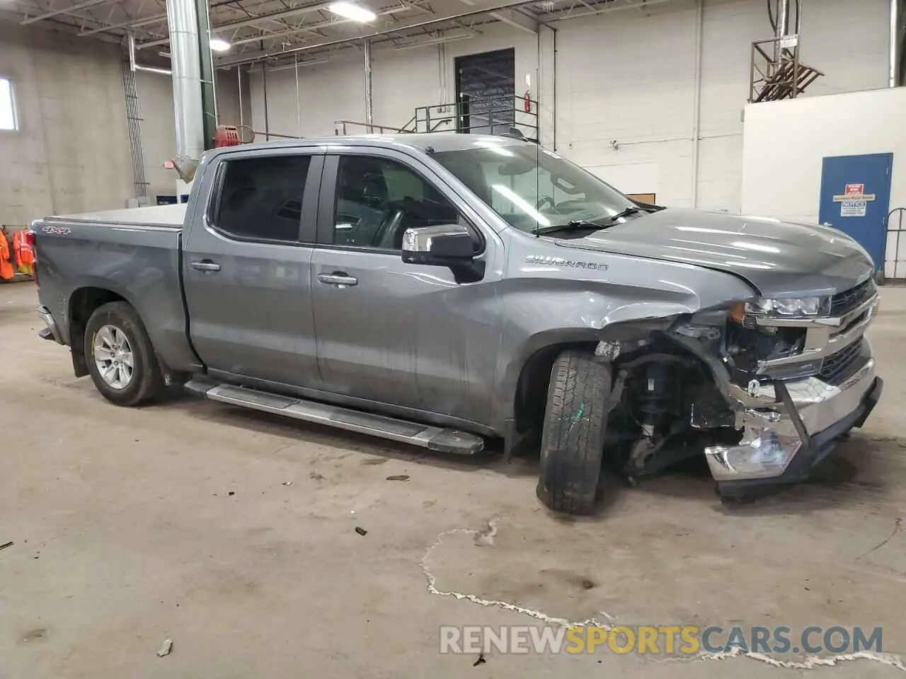 4 Photograph of a damaged car 3GCUYDED7LG392780 CHEVROLET ALL Models 2020