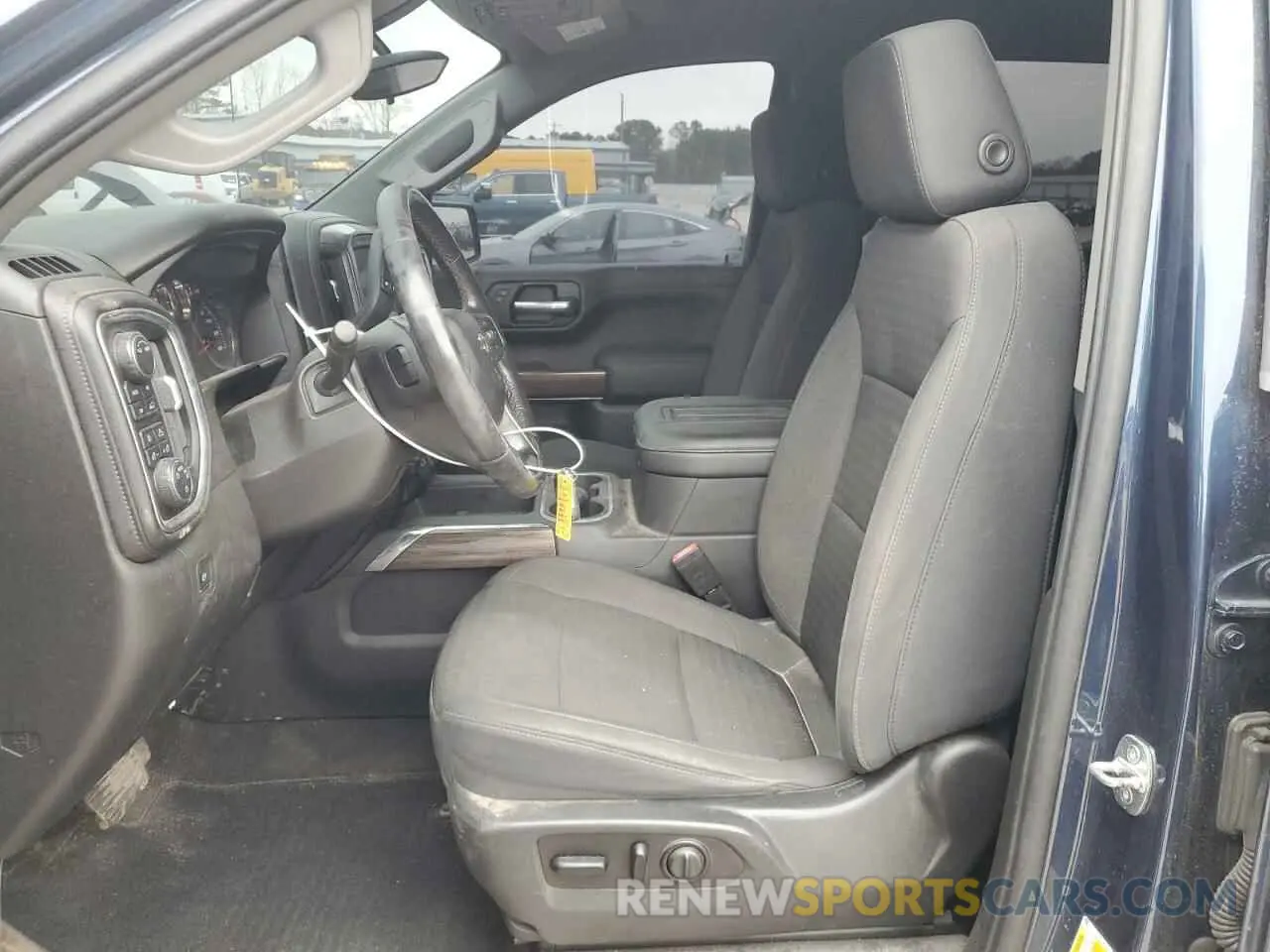7 Photograph of a damaged car 3GCUYEED5LG410201 CHEVROLET ALL Models 2020
