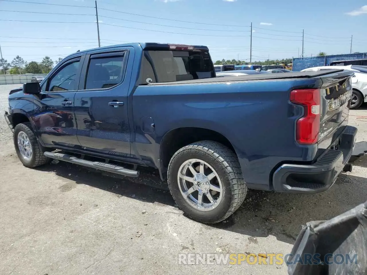 2 Photograph of a damaged car 3GCUYEET2LG394594 CHEVROLET ALL Models 2020