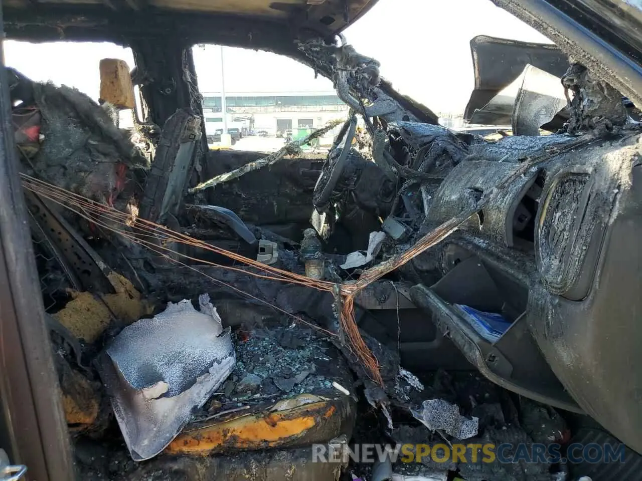 7 Photograph of a damaged car 3GCUYEET9LG380420 CHEVROLET ALL Models 2020