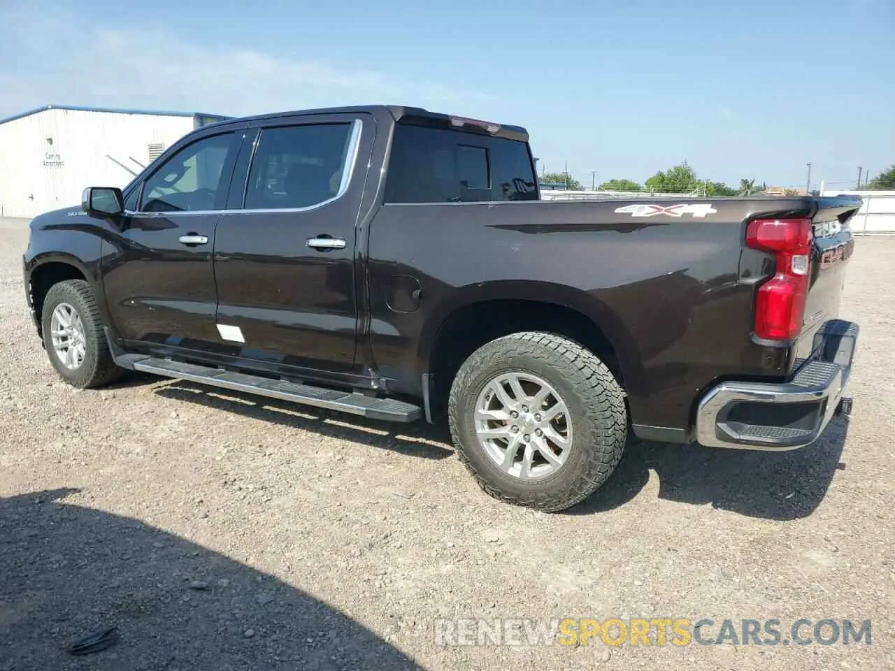 2 Photograph of a damaged car 3GCUYGED3LG269009 CHEVROLET ALL Models 2020