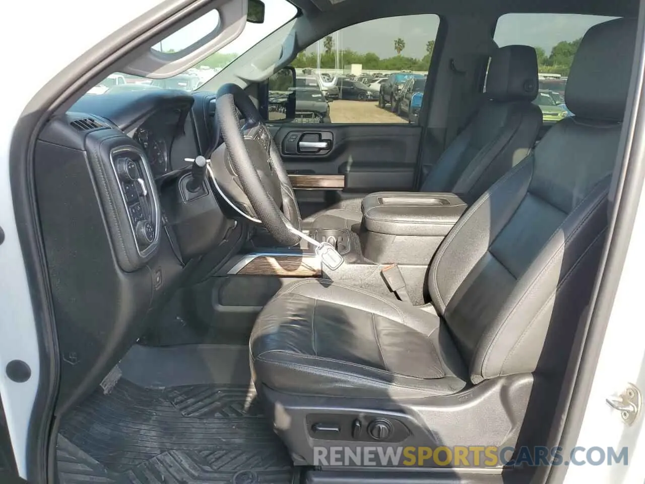 7 Photograph of a damaged car 1GC1YNE75MF169367 CHEVROLET ALL Models 2021