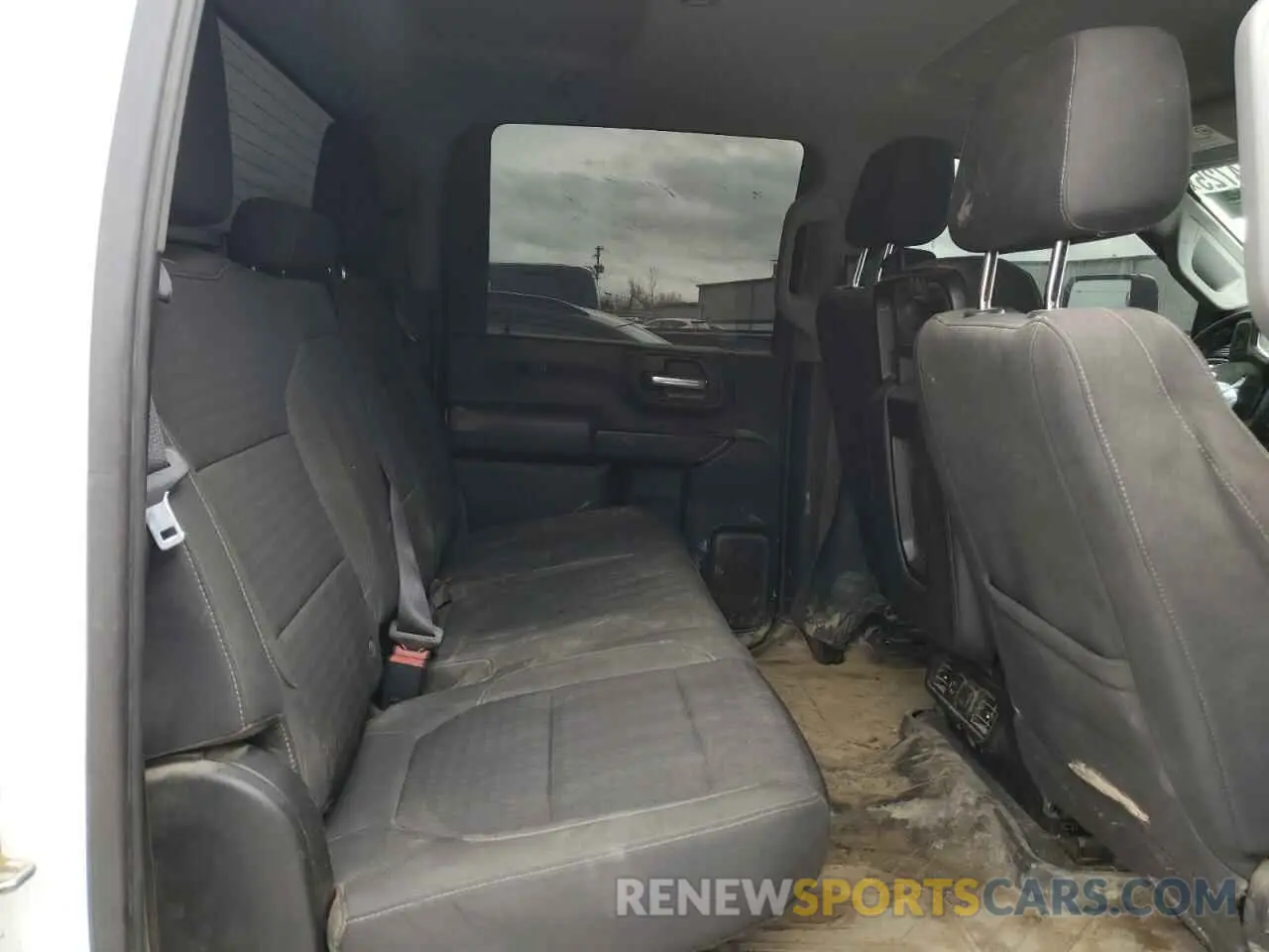 10 Photograph of a damaged car 1GC1YNE77MF225762 CHEVROLET ALL Models 2021