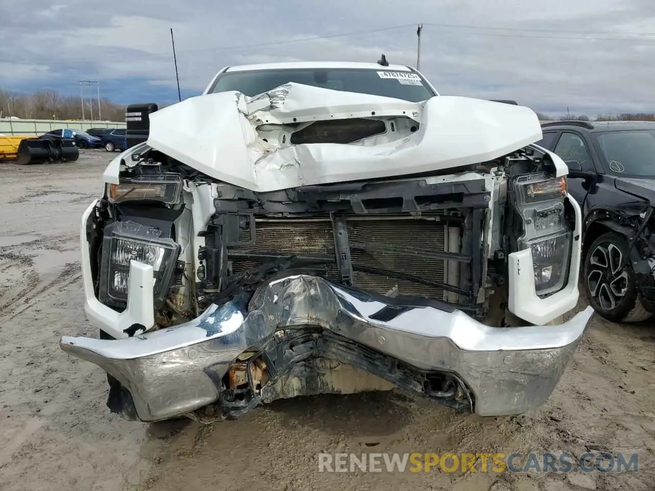5 Photograph of a damaged car 1GC1YNE77MF225762 CHEVROLET ALL Models 2021