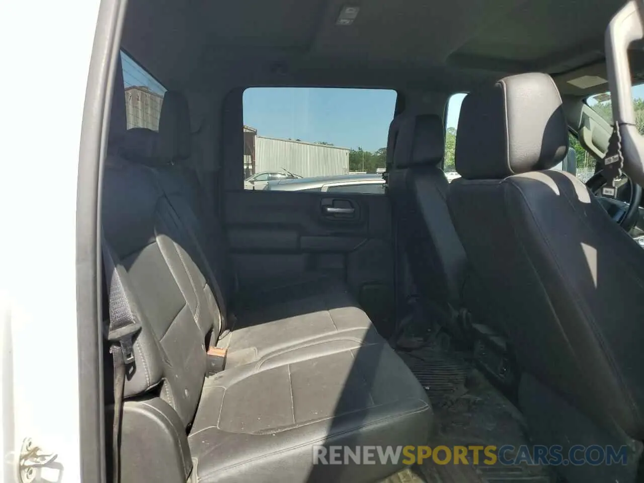 10 Photograph of a damaged car 1GC4WLE72MF186408 CHEVROLET ALL Models 2021