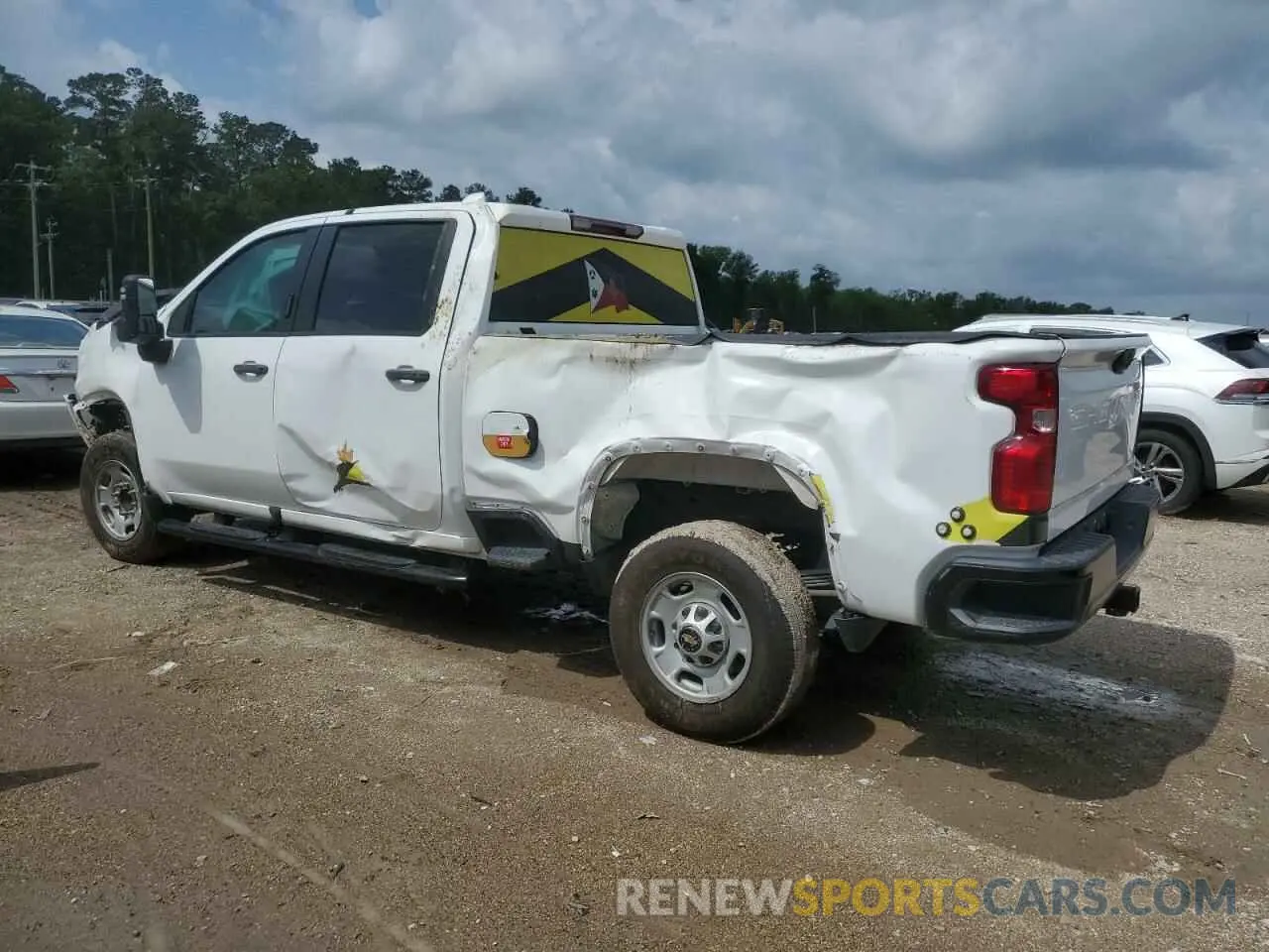 2 Photograph of a damaged car 1GC4WLE75MF189688 CHEVROLET ALL Models 2021