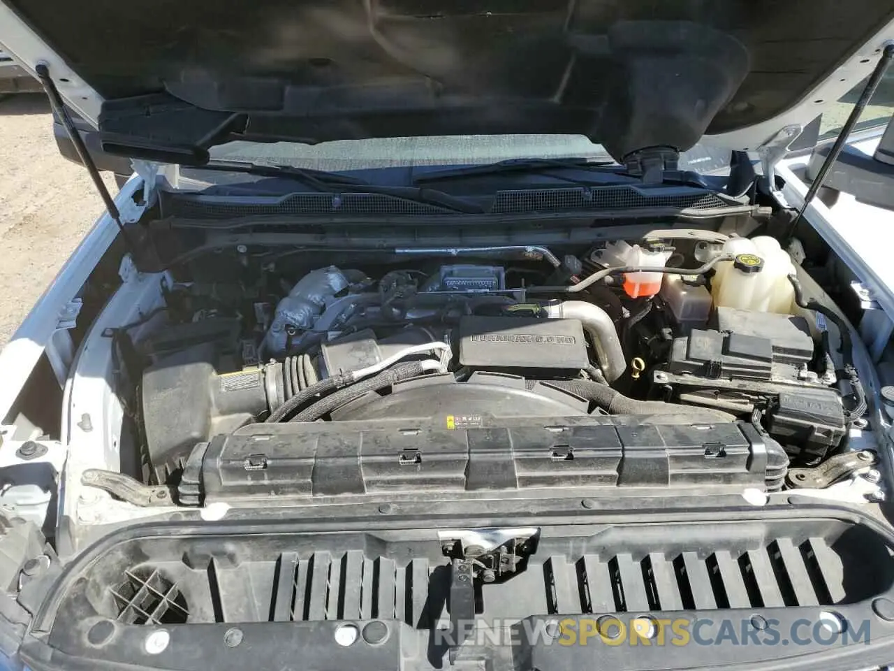 11 Photograph of a damaged car 1GC4YPEY7MF101587 CHEVROLET ALL Models 2021