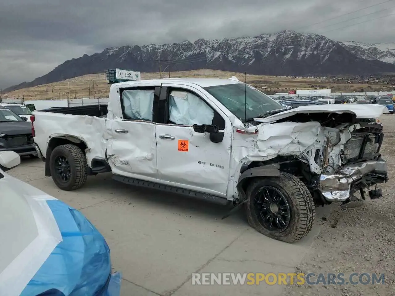 4 Photograph of a damaged car 1GC4YPEY9MF152315 CHEVROLET ALL Models 2021