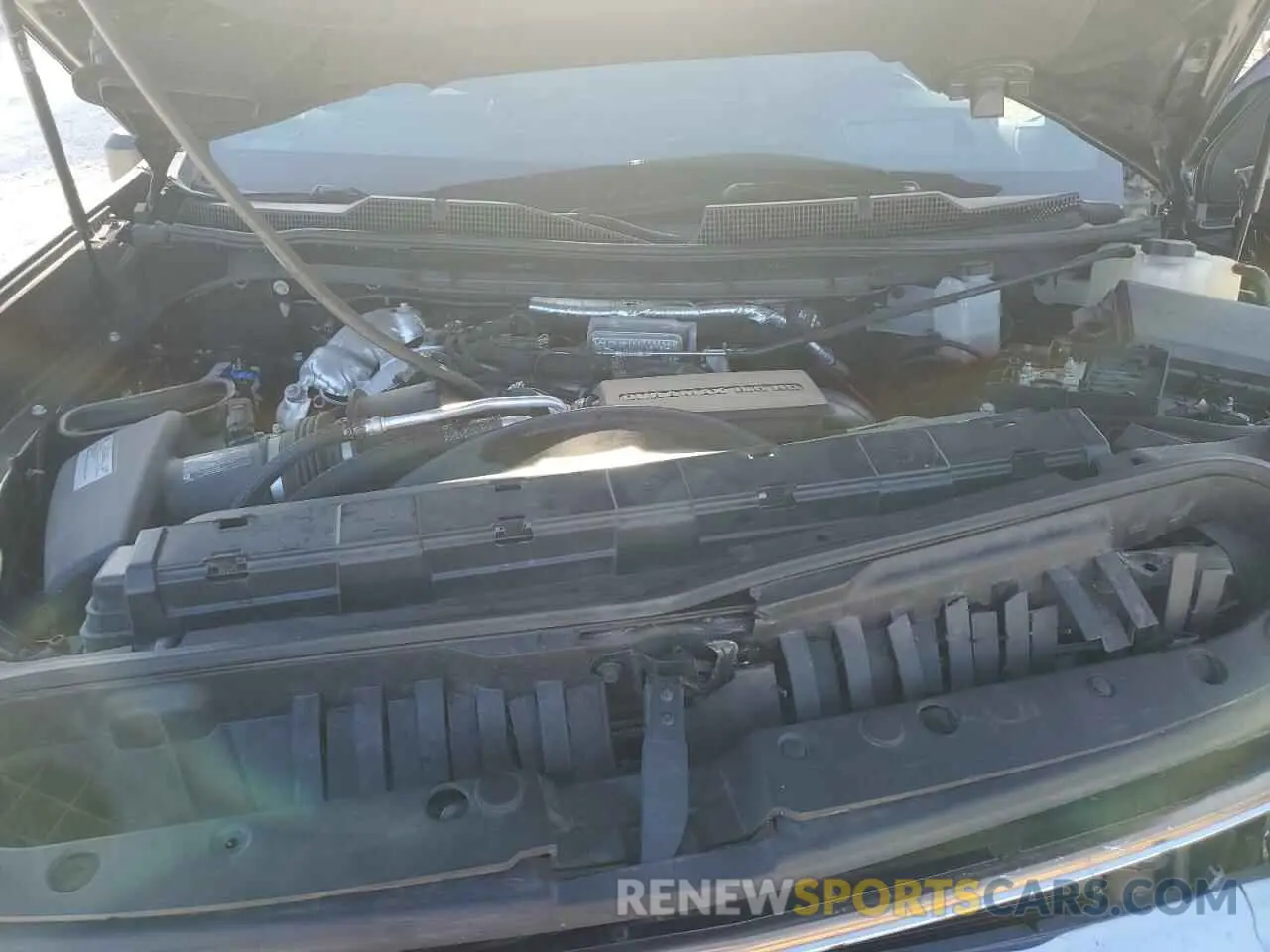 11 Photograph of a damaged car 1GC4YREYXMF271308 CHEVROLET ALL Models 2021
