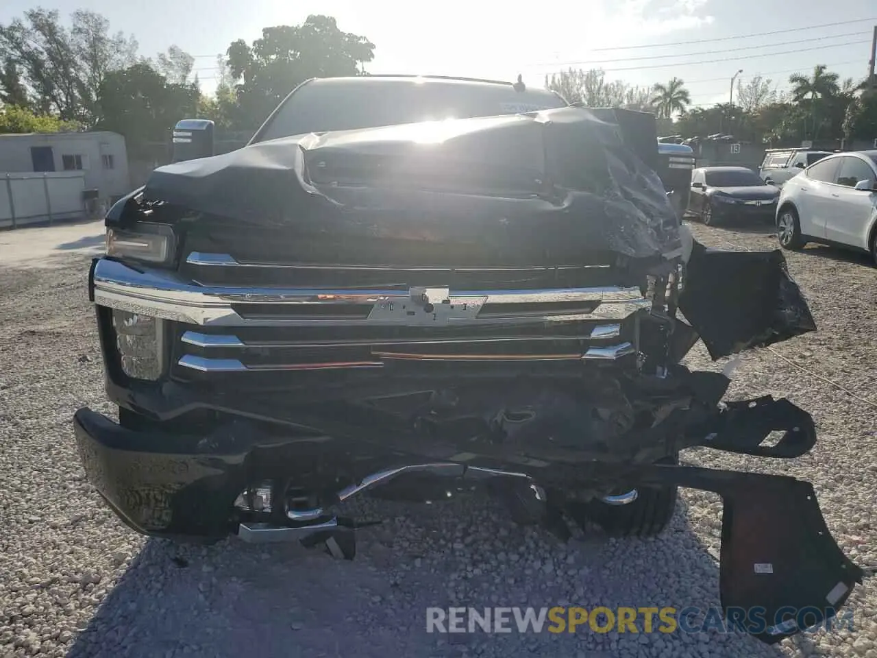 5 Photograph of a damaged car 1GC4YREYXMF271308 CHEVROLET ALL Models 2021