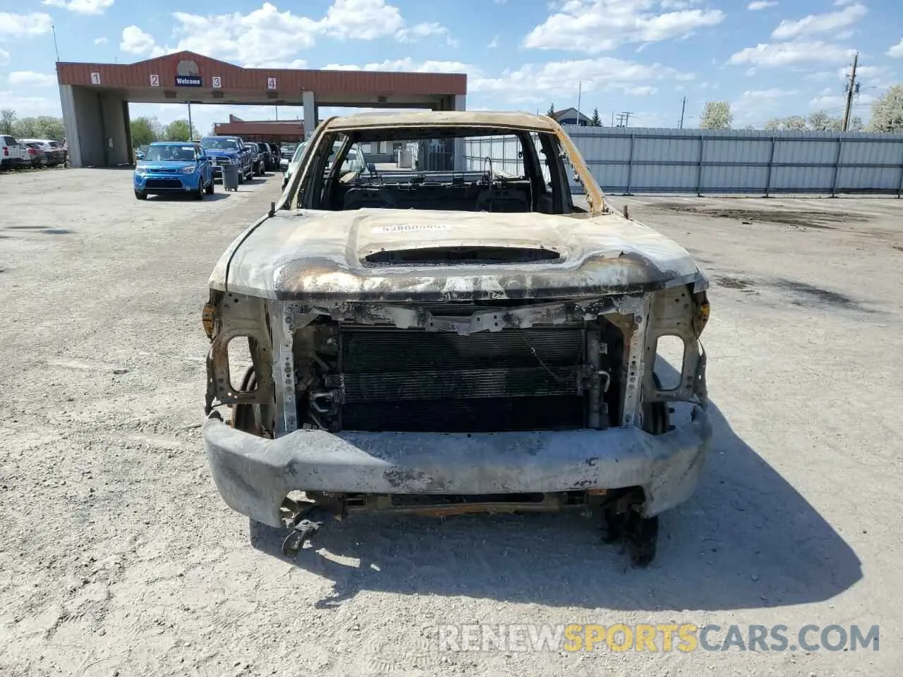5 Photograph of a damaged car 1GC4YSEY7MF104198 CHEVROLET ALL Models 2021