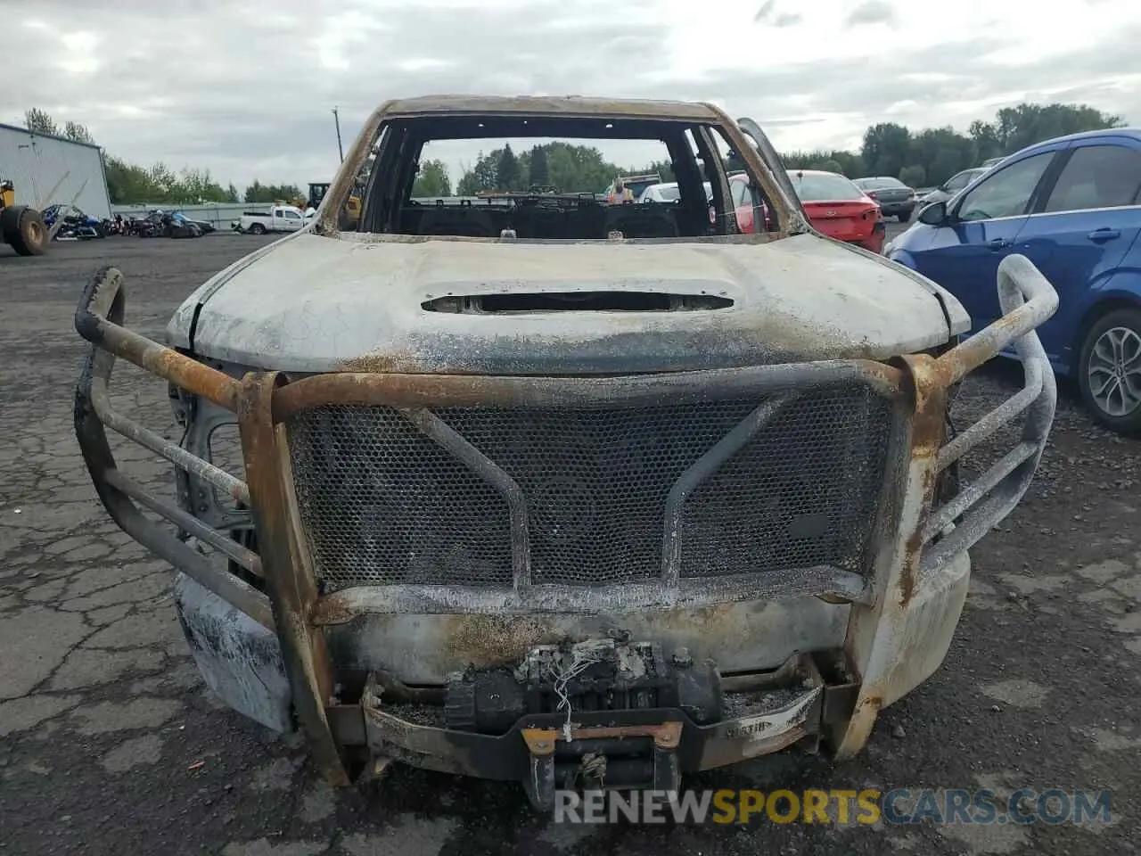 5 Photograph of a damaged car 1GC5YLE74MF105911 CHEVROLET ALL Models 2021