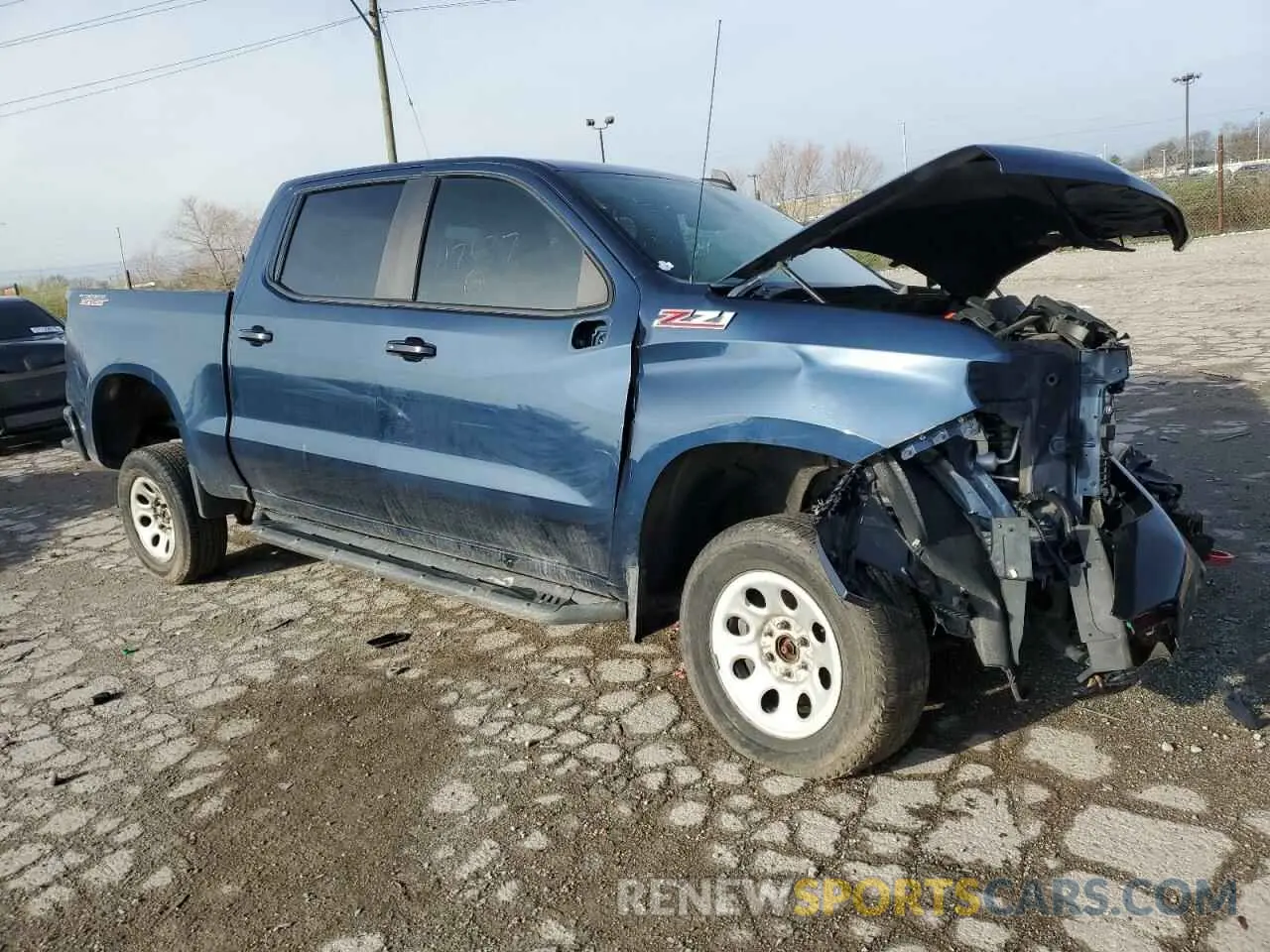 4 Photograph of a damaged car 1GCPYFELXMZ117437 CHEVROLET ALL Models 2021