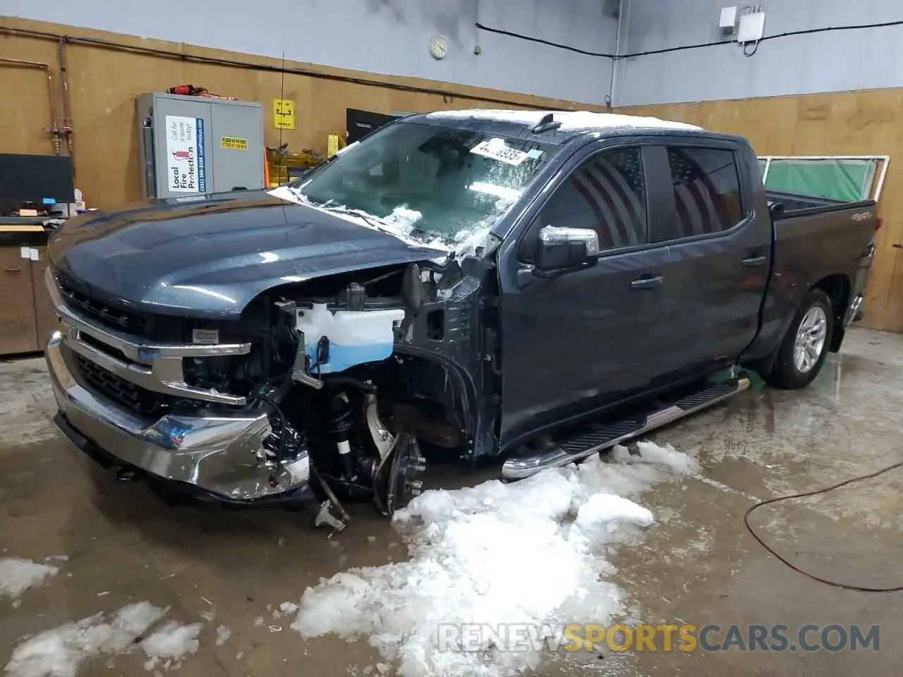 1 Photograph of a damaged car 1GCPYJEK3MZ348447 CHEVROLET All Models 2021