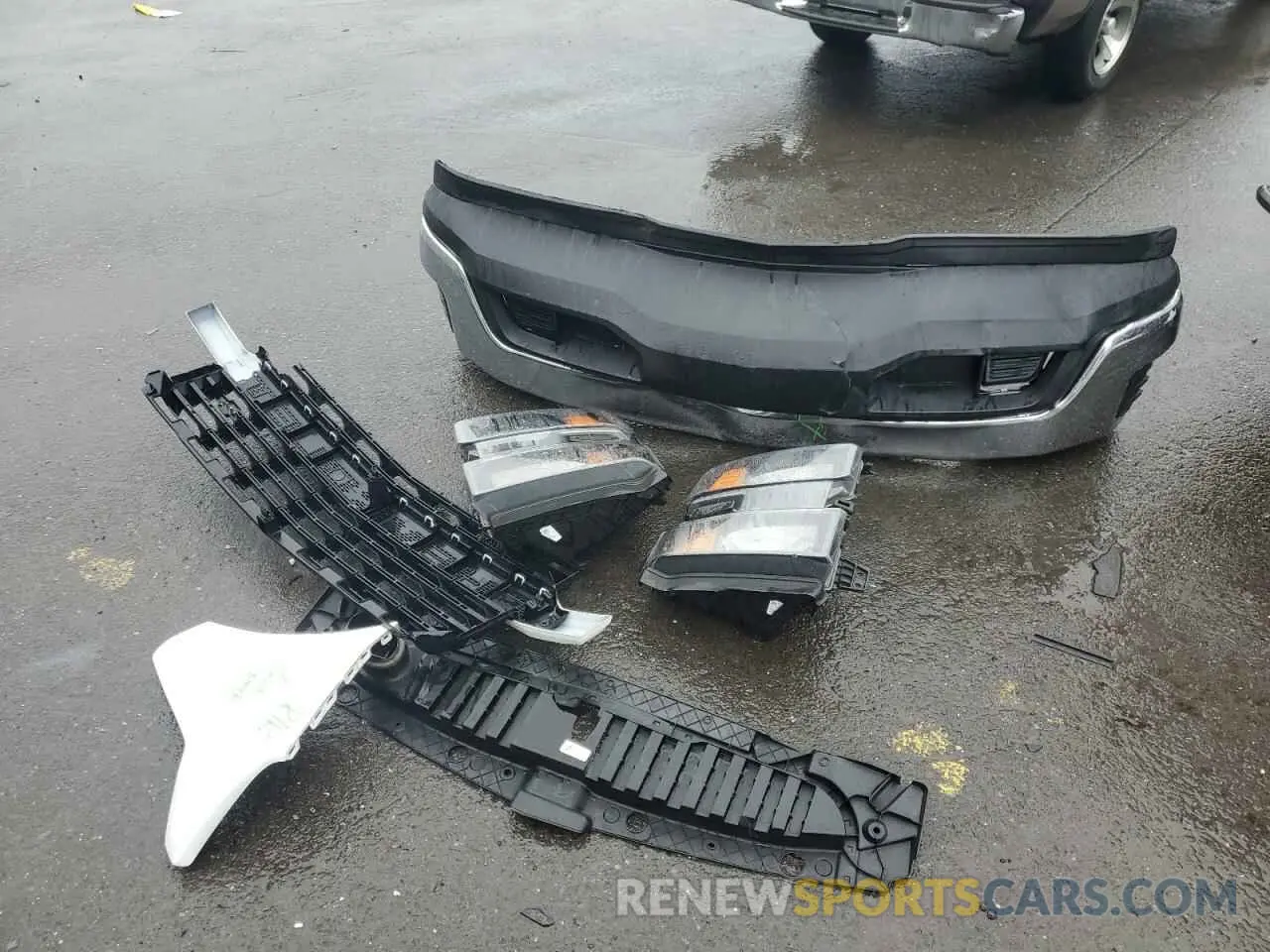 12 Photograph of a damaged car 3GCNWAEF5MG343296 CHEVROLET ALL Models 2021