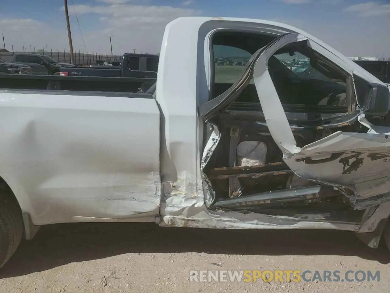 10 Photograph of a damaged car 3GCNWAEF6MG335630 CHEVROLET ALL Models 2021