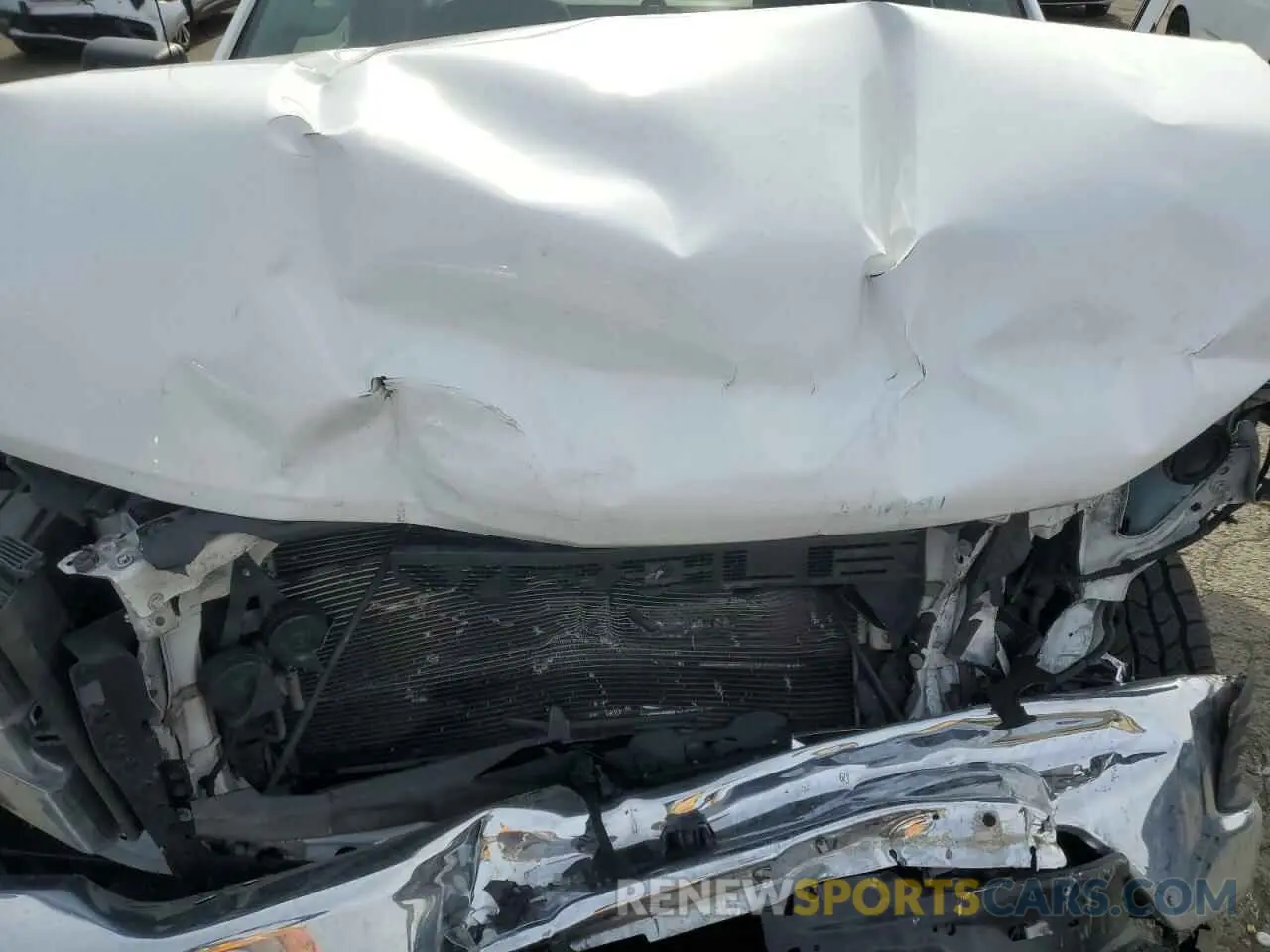 11 Photograph of a damaged car 3GCNWAEF7MG317850 CHEVROLET ALL Models 2021