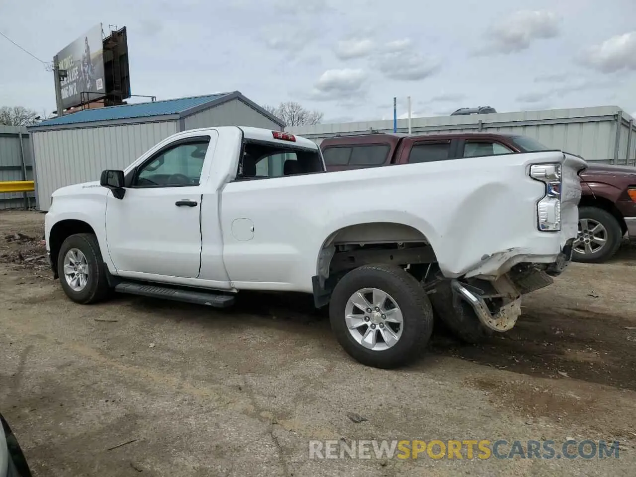 2 Photograph of a damaged car 3GCNWAEFXMG247261 CHEVROLET ALL Models 2021