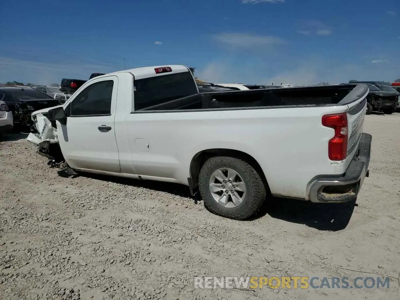 2 Photograph of a damaged car 3GCNWAEFXMG250967 CHEVROLET ALL Models 2021