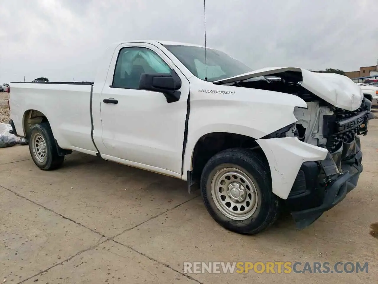 4 Photograph of a damaged car 3GCNWAEH5MG270464 CHEVROLET ALL Models 2021