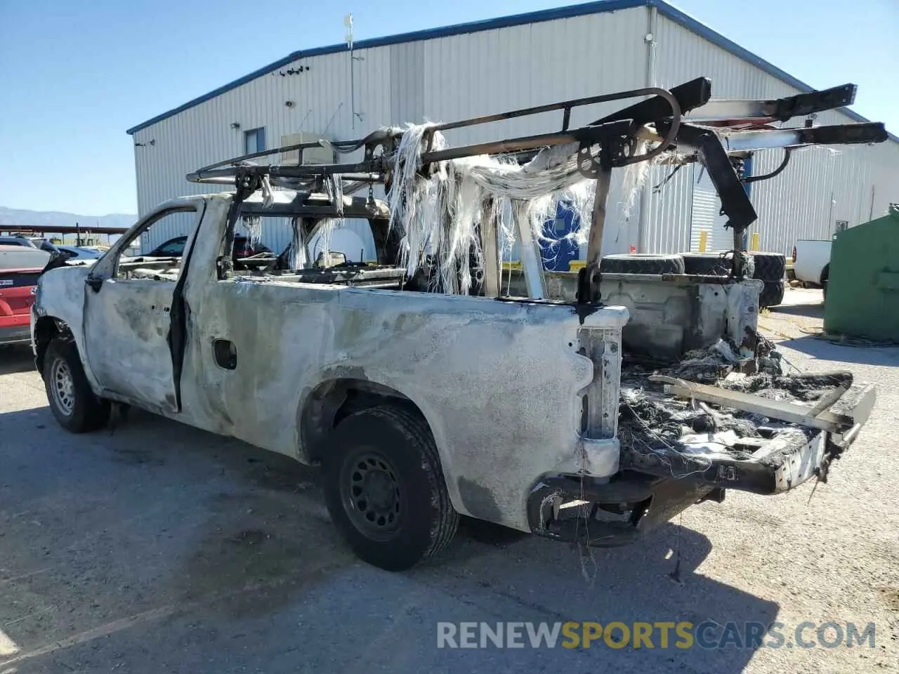 2 Photograph of a damaged car 3GCNWAEH8MG369117 CHEVROLET ALL Models 2021