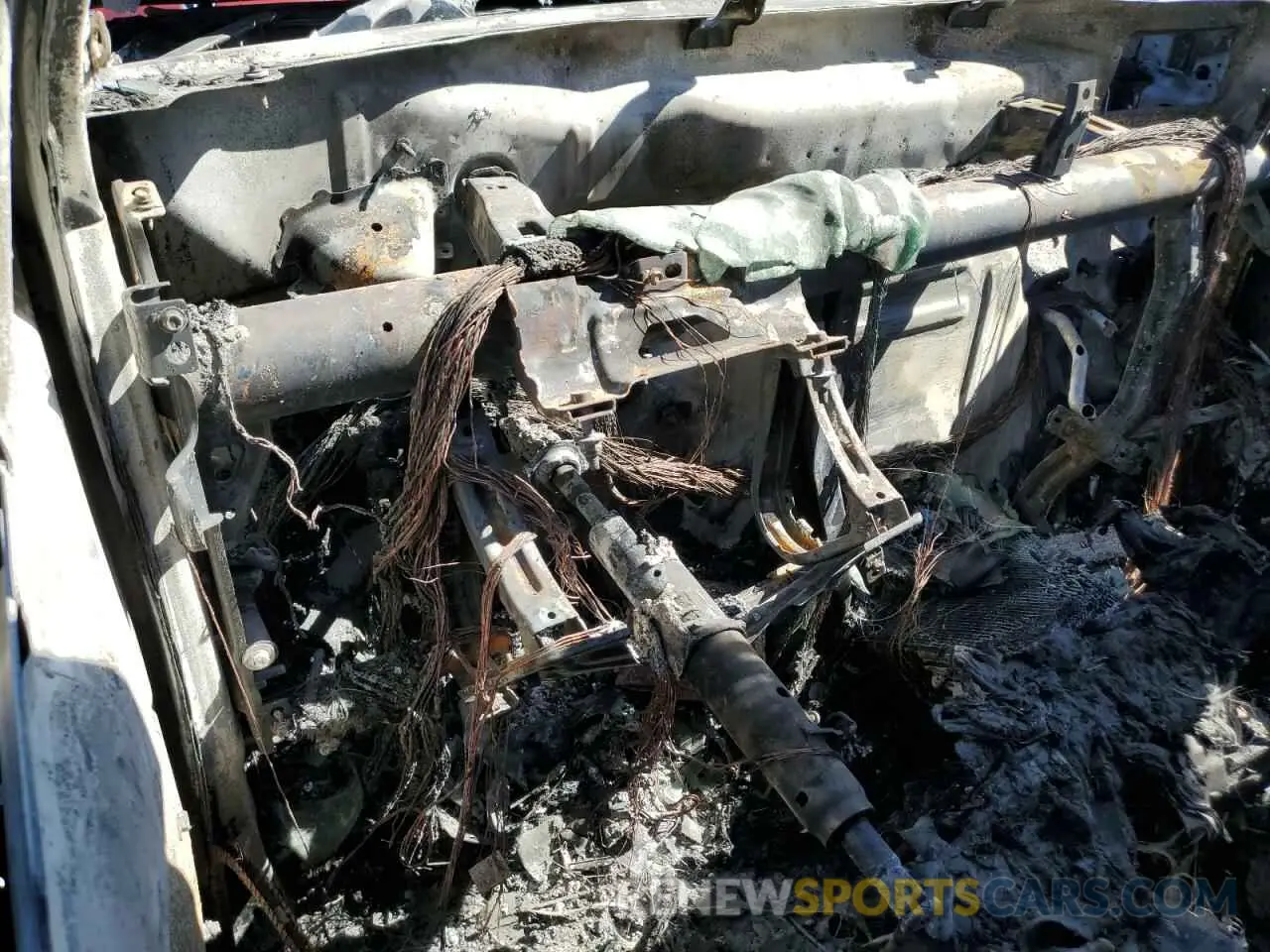 9 Photograph of a damaged car 3GCNWAEH8MG369117 CHEVROLET ALL Models 2021