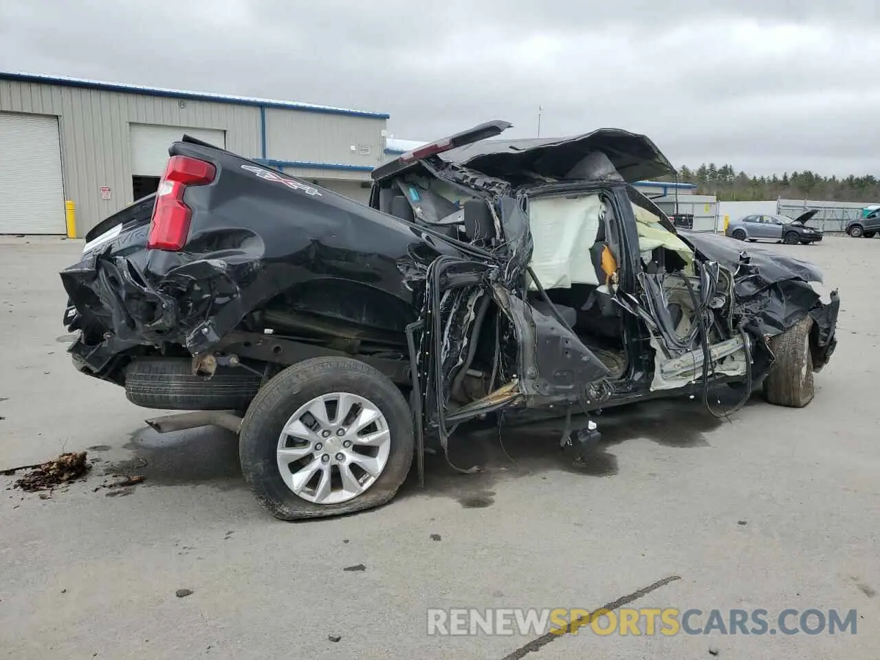 3 Photograph of a damaged car 3GCPYBEK5MG274020 CHEVROLET ALL Models 2021