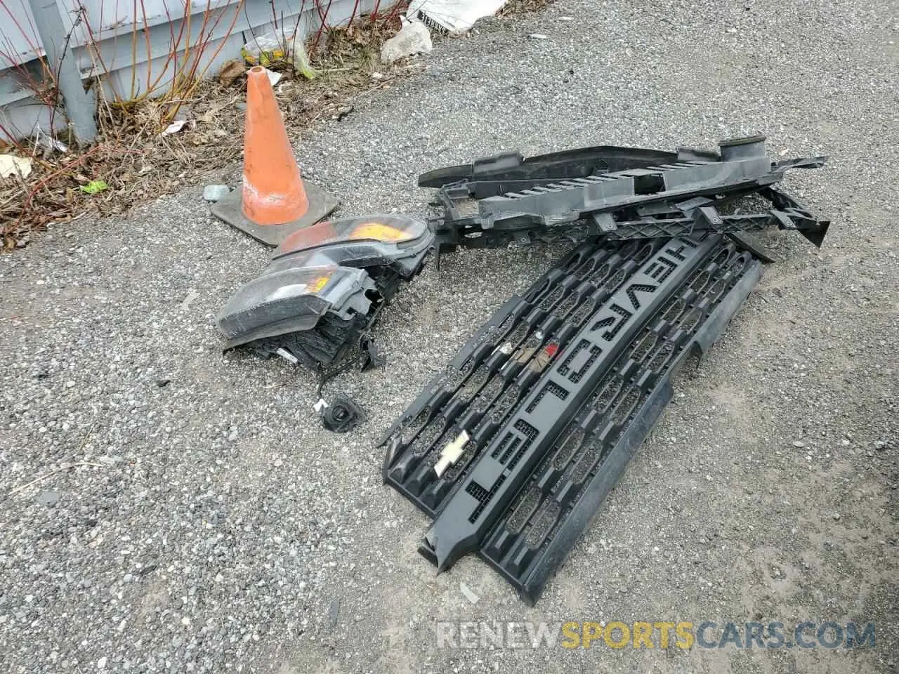 12 Photograph of a damaged car 3GCUYAEF3MG252470 CHEVROLET ALL Models 2021