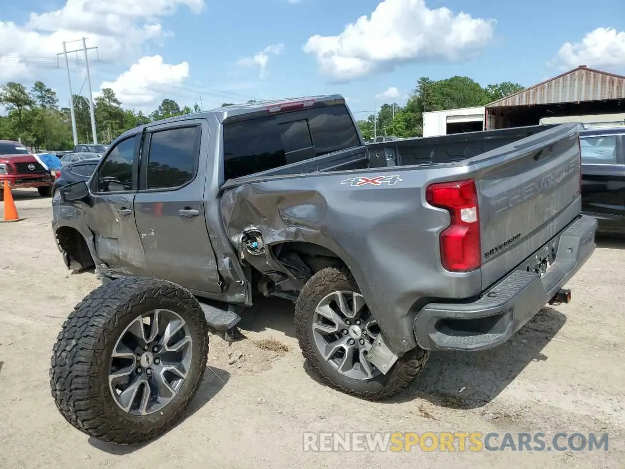 2 Photograph of a damaged car 3GCUYEET0MG116410 CHEVROLET ALL Models 2021