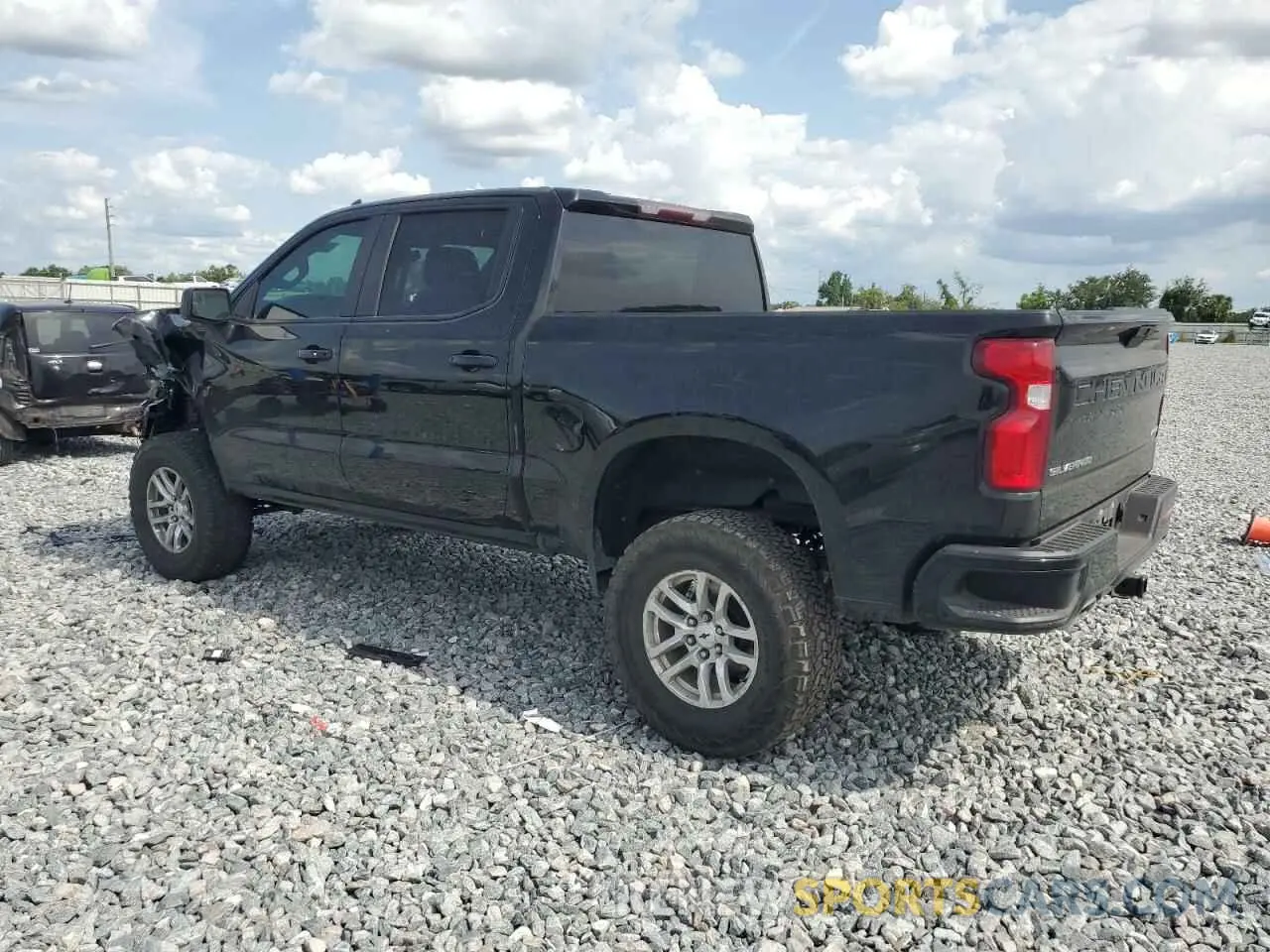2 Photograph of a damaged car 3GCUYEET0MG164618 CHEVROLET ALL Models 2021