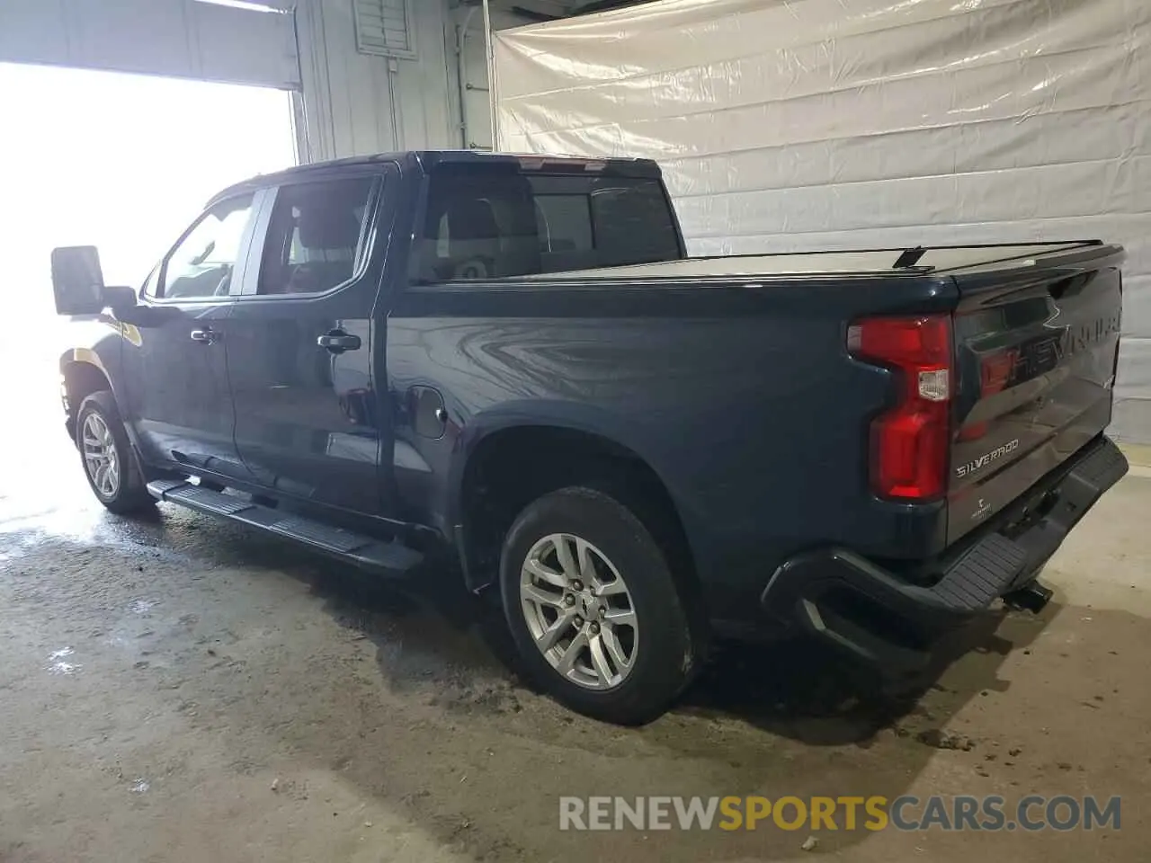 2 Photograph of a damaged car 3GCUYEET4MG230958 CHEVROLET ALL Models 2021