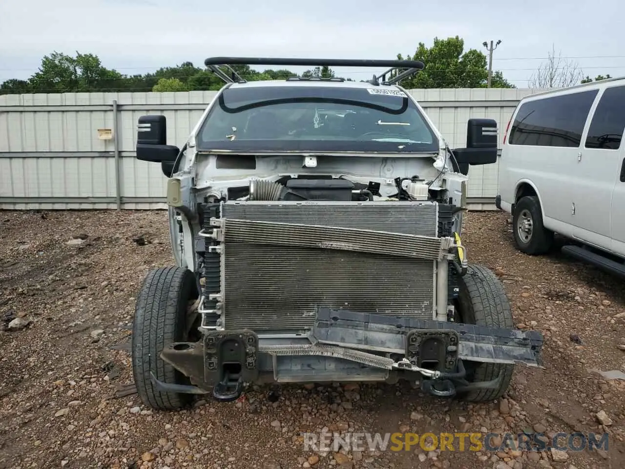 5 Photograph of a damaged car 1GB2WLE74NF280111 CHEVROLET ALL Models 2022